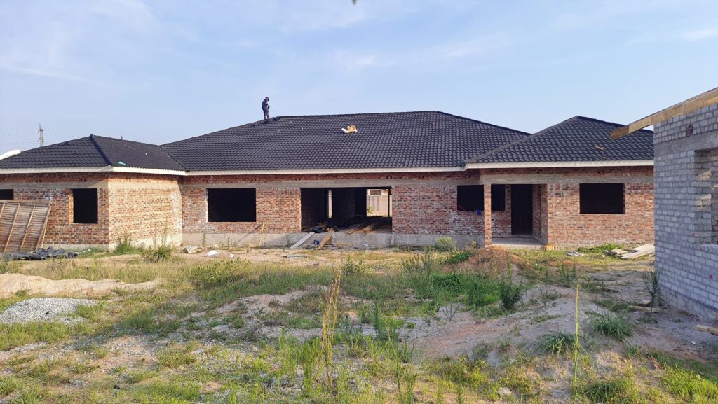 black bond tile stone coated metal roofing tile installation